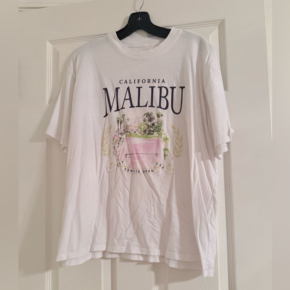 Abercrombie & Fitch White Graphic Tee